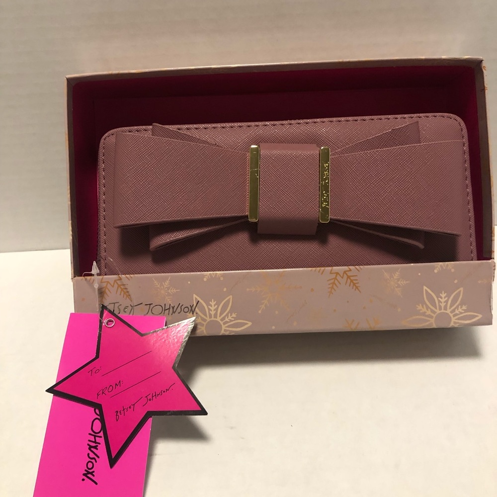 Betsey Johnson wristlet clutch